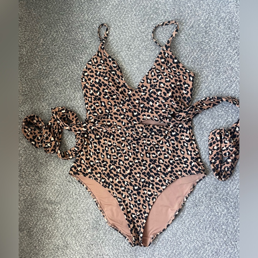 Aerie Large long tie swimsuit. Leopard print. NWT (green swimsuit photo for ref)
